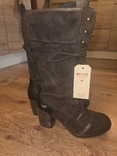 Mustang Stiefel Gr. 40 NEU