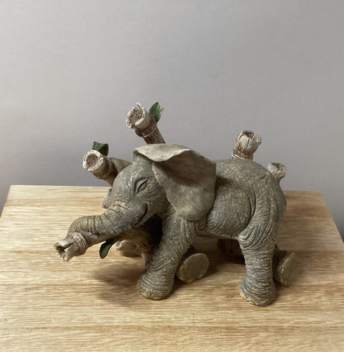 Tuskers elefanten worn out - elefanten, "worn