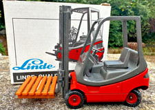 GAMA 2421 Gabelstapler Diecast