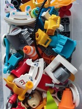 Lego Duplo Zubehör Rollstuhl Roller Mixer Buch Schaukelpferd Torte Kerze