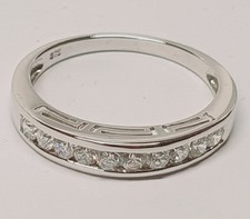 Eleganter Ring Weissgold 375. Brillant weiss RW18 - X111