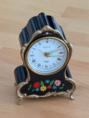 Kleine alte tischuhr mit - kleine,