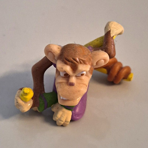 Kleine affenfigur kriechend - kleine,