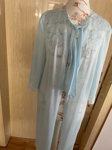 Neglige - ,