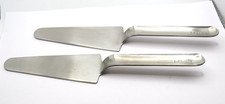 25611/ Lufthansa Besteck 2 Gebäckheber Tortenheber  12E  Länge ca. 23,7 cm