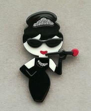 Dame Mit Cocktail Kleid