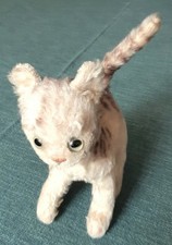 Alte Steiff-Katze mit Knopf im