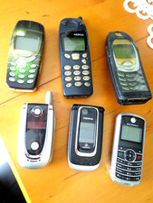 Handy Sammlung Konvolut der Marken Motorola und Nokia