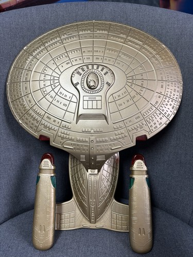 Playmates star trek - playmates, uss