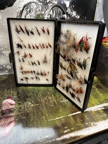 Plastic hardy fly box - plastic, full