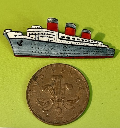 Cunard white star line rms - white,
