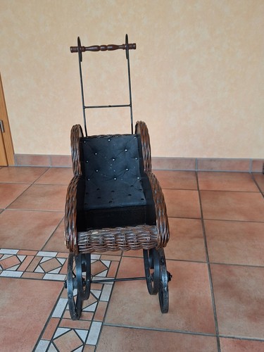 Historischer kinderpuppenwagen - historischer,