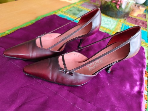 Ferragamo pumps bordeaux - ferragamo,