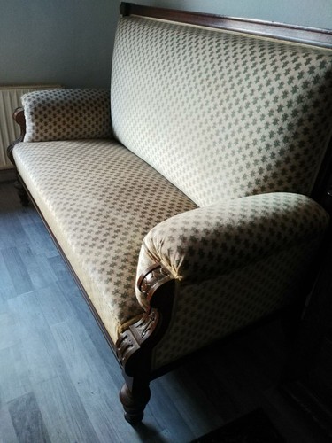 Antikes küchensofa sehr alt - sehr,