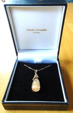 WOW! Boxed 9ct Solid Gold