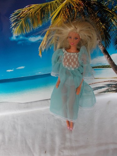 Barbie puppe mit hellblauen - mit,