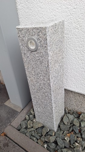 Granitpalisade 50x12x12cm mit