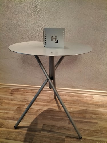 Beistelltisch von heron - von,