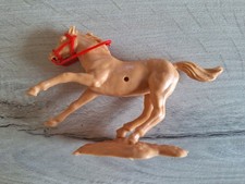 Timpo - Beiges springendes Pferd, mit rotem Zaumzeug (3)