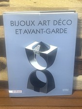Bijoux Art Deco et avant-garde