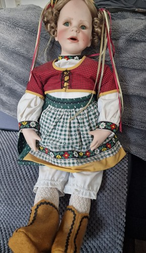 Porzellanpuppe mit zertifikat - mit,