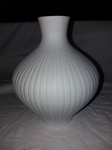 Vase von edelstein porzellan - vase,