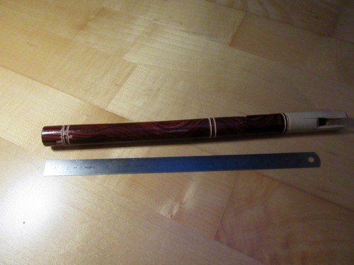 Musikinstrument aus holz - musikinstrument,