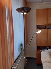 Deckenfluter mit Leselampe