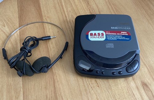 Sanyo compact disc player - sanyo,