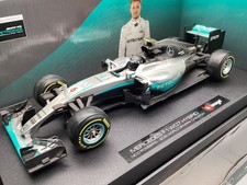 Modellautos 1:18 Bburago Race Mercedes F1 W07 Hybrid Nico Rosberg 2016 #6 in OVP