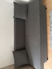 Couch Schlafsofa Ausklappbar 1 90m Lang Grau Stoff  2 Große kissen dazu
