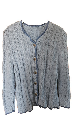 Handgestrickte trachtenjacke - handgestrickte,