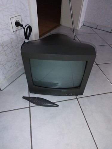 Kleiner vintage saba - saba, tv