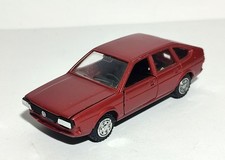VW Passat 1:43 Fließheck