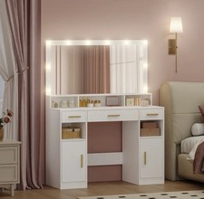 Schminktisch mit großem