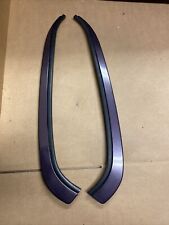 BMW E30 Touring Zierleisten für die D-Säule Daytona Violett -metallic.