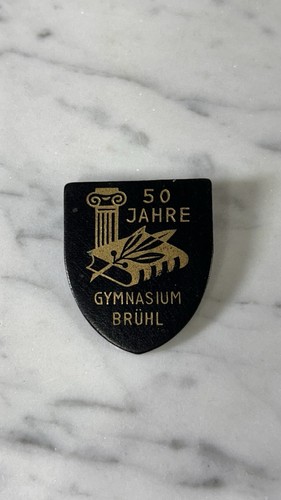 Anstecknadel jahre - 50,