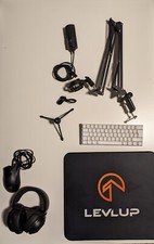 Gaming Set, Tastatur, Maus, Headset, Microphone/Halter, Mausepad