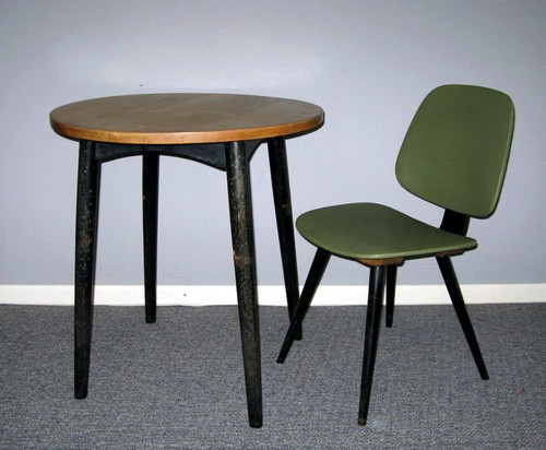 Thonet tisch mit - stuhl,
