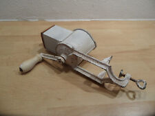 Alte kleine Reibe Mandelreibe