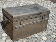 8/8/521 Koffer Truhe