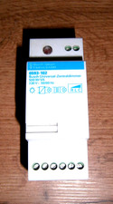 Busch Jaeger 6593-102 Universal-Zentraldimmer 500W/VA