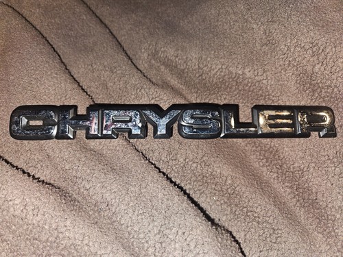Chrysler schriftzug emblem - chrysler,