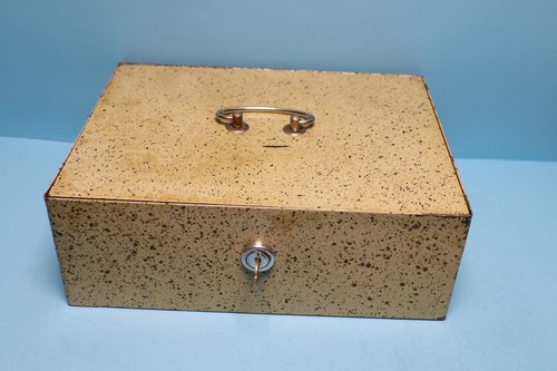 Alte grosse geldkassette - ,