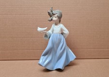 Porzellan Figur Lladro Nao Spanien Mädchen mit Taube -  Girl with Dove