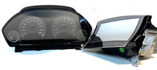 SPEEDOMETER INSTRUMENT CLUSTER