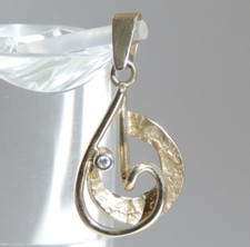 Schöner Anhänger aus 333er