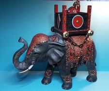 Markenlos  Kampfelefand  für 90- 100 mm Figuren Mit 1. Figur 90 mm