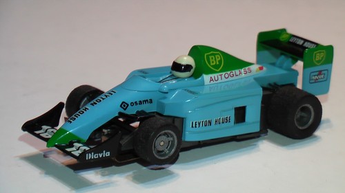 Slot tyco leyton house - h0, "leyton