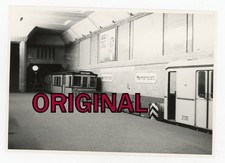 Orig Foto 1972  U - Bahn Berlin mit Güterwagen im Bahnhof Hermannplatz